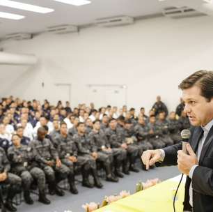 Atual prefeito Geraldo Júlio vota no Recife