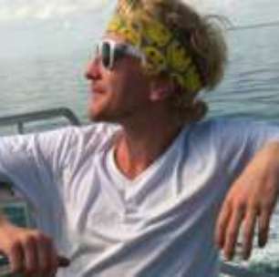 'Um erro bancário me fez milionário - e gastei tudo com carros, bebidas e drogas'