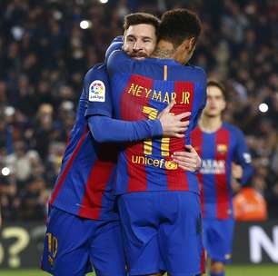 Barcelona passeia, faz 5 na Real Sociedad e vai à semifinal