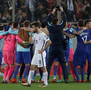 Em jogo fraco, Croácia segura a Grécia e se garante na Copa