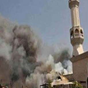Militantes que atacaram mesquita portavam bandeira do EI
