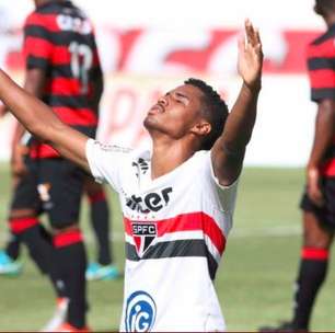 São Paulo reage 2 vezes, vence nos pênaltis e vai à semi