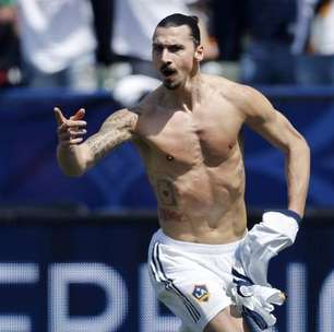 Suécia confirma que Ibrahimovic não disputará Copa do Mundo