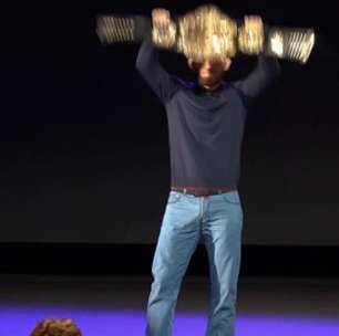 MMA: UFC: Khabib irritado com atraso de McGregor para entrevista: "Grande falta de respeito"