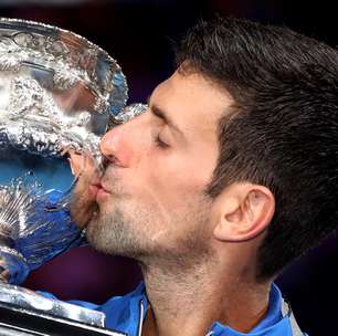 Djokovic massacra Nadal e vence na Austrália pela 7ª vez