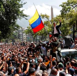 Guaidó convoca novos protestos: "Seguimos com mais força"