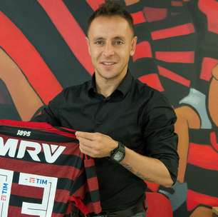 Rafinha, aos 33, diz estar no auge e faz lobby por Arturo Vidal no Flamengo