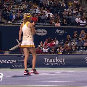 TÊNIS: WTA Toronto: Bouzkova vence Halep e avança às semifinais