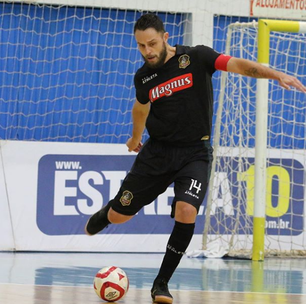 Magnus marca faltando oito segundos e empata com Copagril pelo 1º jogo das oitavas de final