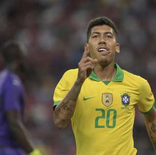 Barcelona quer Firmino ou Mbappé para substituir Suárez