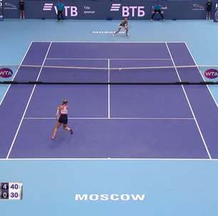 WTA Moscou: Mladenovic vence Bertens (6-4, 2-6, 6-1)