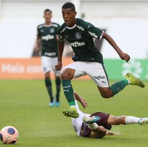 Palmeiras passa pelo Sertãozinho debaixo de muita chuva