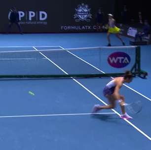 TÊNIS: WTA St Petersburg: Sakkari bate Bencic ( 2-6, 6-4 e 6-3) - Melhores Momentos
