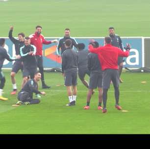 VIRAL: Champions League: Na Roda! Veja Ronaldo e Higuain apanhando no bobinho...