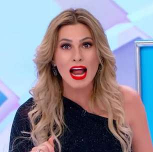 Lívia Andrade se revolta com 'influencer' que lambeu privada