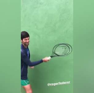 #StayAtHome: Djokovic, sem chapéu, encara desafio de Federer