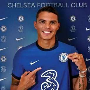 Após deixar o PSG, zagueiro Thiago Silva assina contrato com o Chelsea