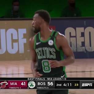 Espectacular robo y canasta de Kemba Walker