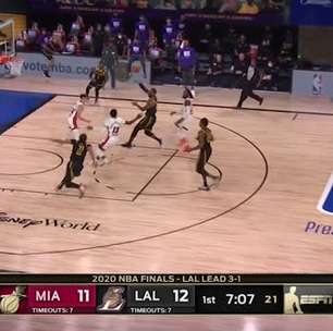 Miami Heat 111-108 LA Lakers (2-3)