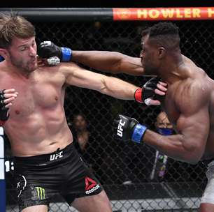 Ngannou nocauteia Miocic e 'rouba' título dos pesados do UFC