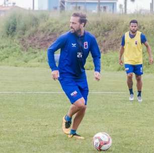 Paraná regulariza o atacante Maxi Rodríguez