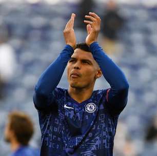 Thiago Silva se machuca e pode desfalcar Chelsea no Inglês