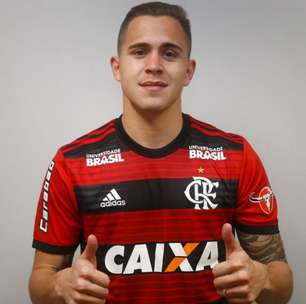 Flamengo recebe proposta por Piris da Motta e paraguaio avalia ida para o Japão