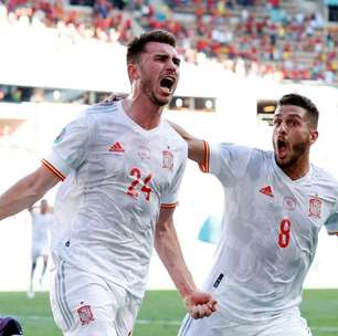 Espanha goleia e avança em 2º na Euro; Suécia termina em 1º