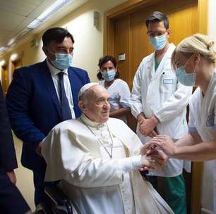 Internado, papa Francisco parabeniza Argentina e Itália