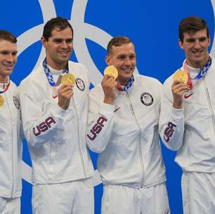 Dressel brilha em revezamento e conquista 5º ouro em Tóquio