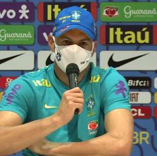 Goleiro Weverton celebra nova chance como titular na Seleção