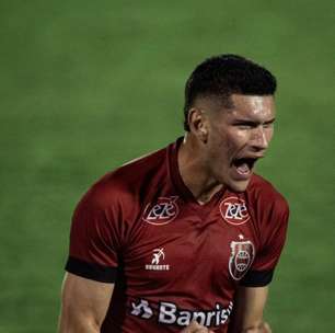 João Siqueira, do Brasil de Pelotas, comemora minutos no profissional: 'É para isso que treinamos todos os dias'