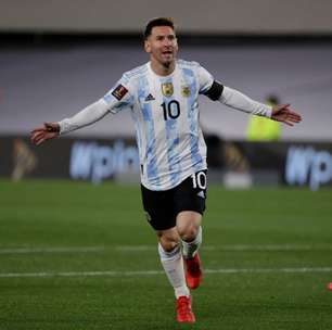 Com hat-trick de Messi, Argentina atropela a Bolívia em casa
