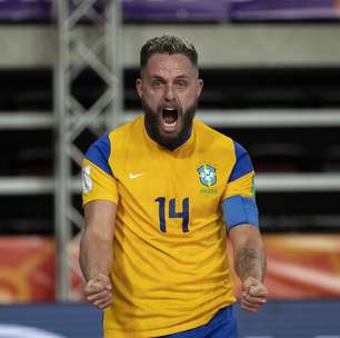 Brasil vence República Tcheca e avança no Mundial de futsal