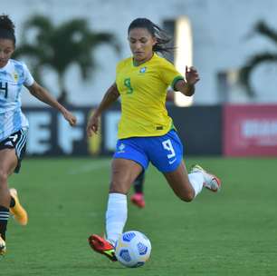 Com golaço de Marta, Seleção Feminina vence Argentina