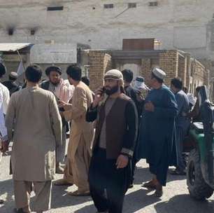 Explosões deixam vários mortos em mesquita no Afeganistão