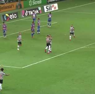 ATLÉTICO-MG: Por cobertura! Zaracho aproveita vacilo de goleiro e anota na goleada contra o Fortaleza