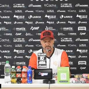 VITÓRIA: Wagner Lopes cita motivações para os jogadores evitarem o rebaixamento: "Tudo motiva. É um clube com história centenária!"