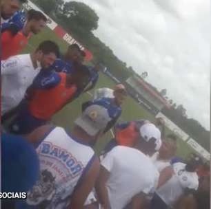 BAHIA: Torcida invade CT e ameaça jogadores