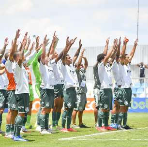 Com drama no fim, Palmeiras elimina Inter e vai às quartas