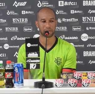 VITÓRIA: Dinei vê equipe mais fortalecida, projeta acesso a série B e fala sobre sua lesão: "Eu não podia encerrar a carreira dessa forma no Vitória"