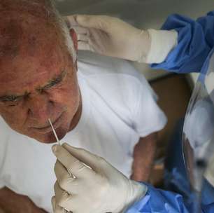 Número de testes positivos de covid é o maior em dois meses, diz Conass