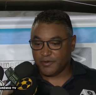 GRÊMIO: Roger garante que Elias jogará pelo lado após o retorno de Diego Souza: "Pode ser usado como 9, mas também quero a alternativa de um cara de beirada"