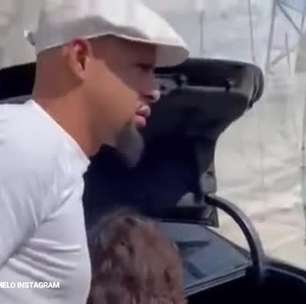 FLUMINENSE: Felipe Melo faz ação de Páscoa no Complexo do Alemão