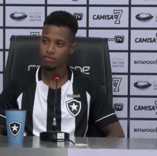 BOTAFOGO: Tchê Tchê nega jogar na lateral esquerda e comenta peso de jogar com a camisa 6: "Um número especial pra mim e agora é uma honra vesti-la"