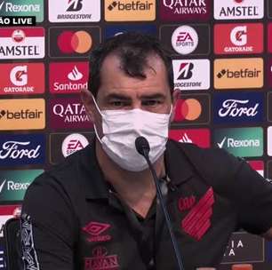 ATHLETICO-PR: Carille aponta lentidão da equipe como fator determinante para a derrota contra o Libertad: "Esse jogo lento favoreceu o nosso adversário"