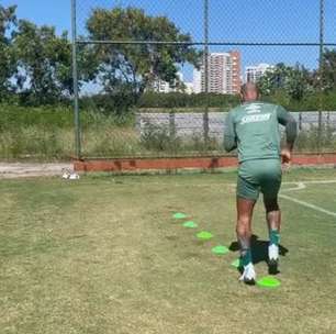 FLUMINENSE: Felipe Melo posta vídeo treinando com bola após cirúrgia devido a lesão no joelho