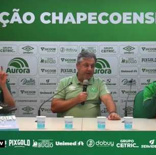 CHAPECOENSE: Gilson Kleina reconhece superioridade do Cruzeiro, após derrota em casa: "Foram melhores que nós"
