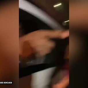 FLAMENGO: Clima pesado! Torcedores cobram goleiro Hugo e outros jogadores no desembarque do elenco