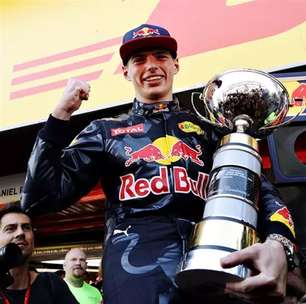 Na Espanha, Verstappen se tornou o mais jovem vencedor da F1